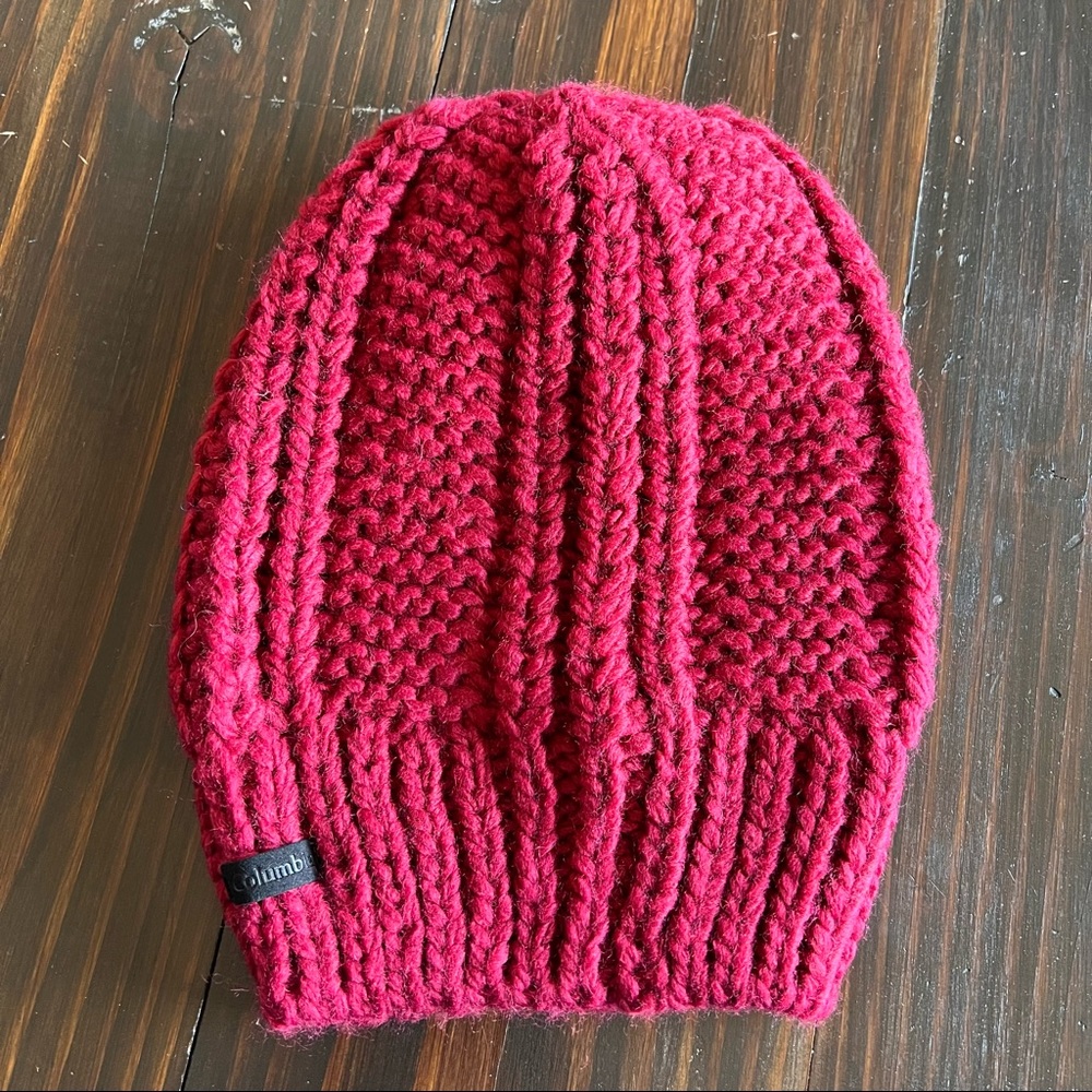 NWOT Columbia Hat Beanie red adult size